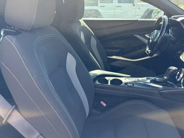 2017 CHEVROLET Camaro 1LT