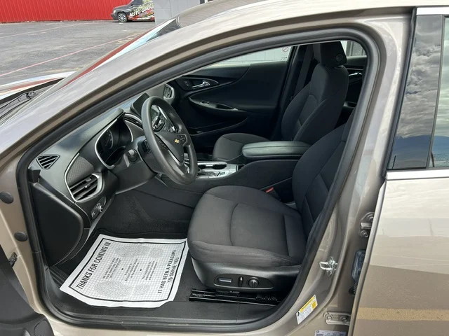 2023 CHEVROLET Malibu LT (1LT)