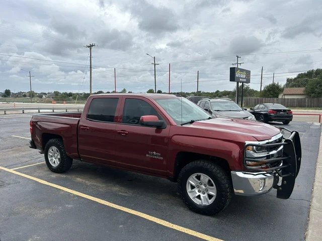 2018 CHEVROLET Silverado LT