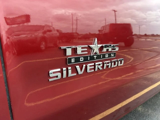 2018 CHEVROLET Silverado LT